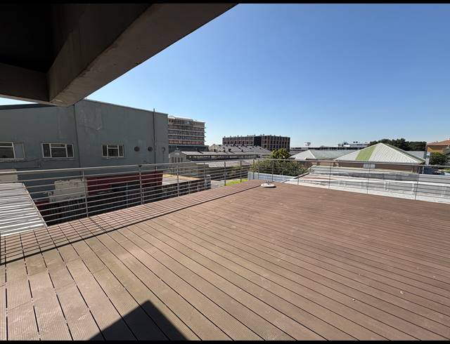 1,163M² OFFICE TO LET IN WOODSTOCK